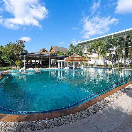 Blue Beach Grand Resort And Spa In Chalong Phuket By Dayuu Ban Saiyuan Exterior foto