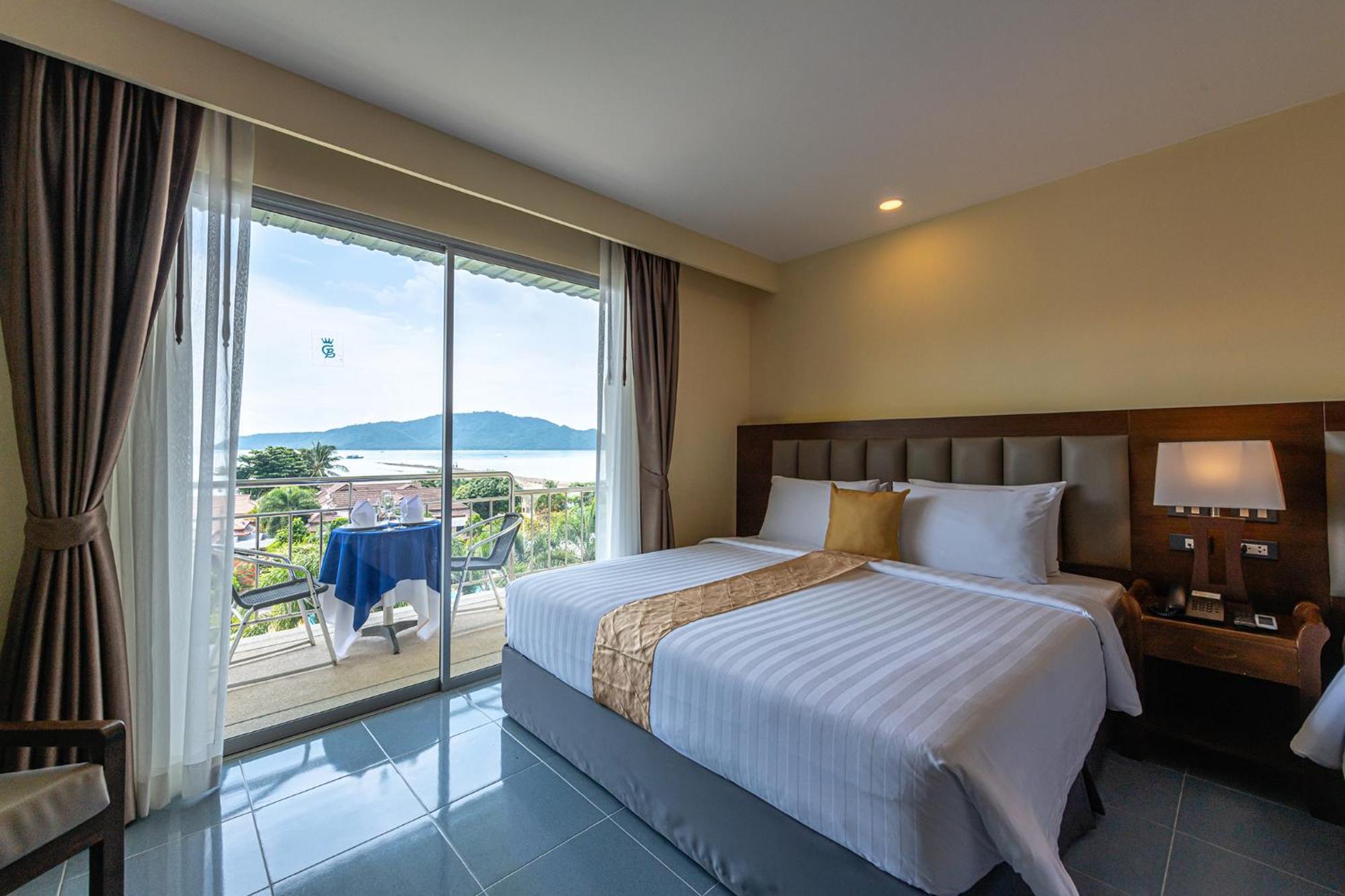 Blue Beach Grand Resort And Spa In Chalong Phuket By Dayuu Ban Saiyuan Exterior foto