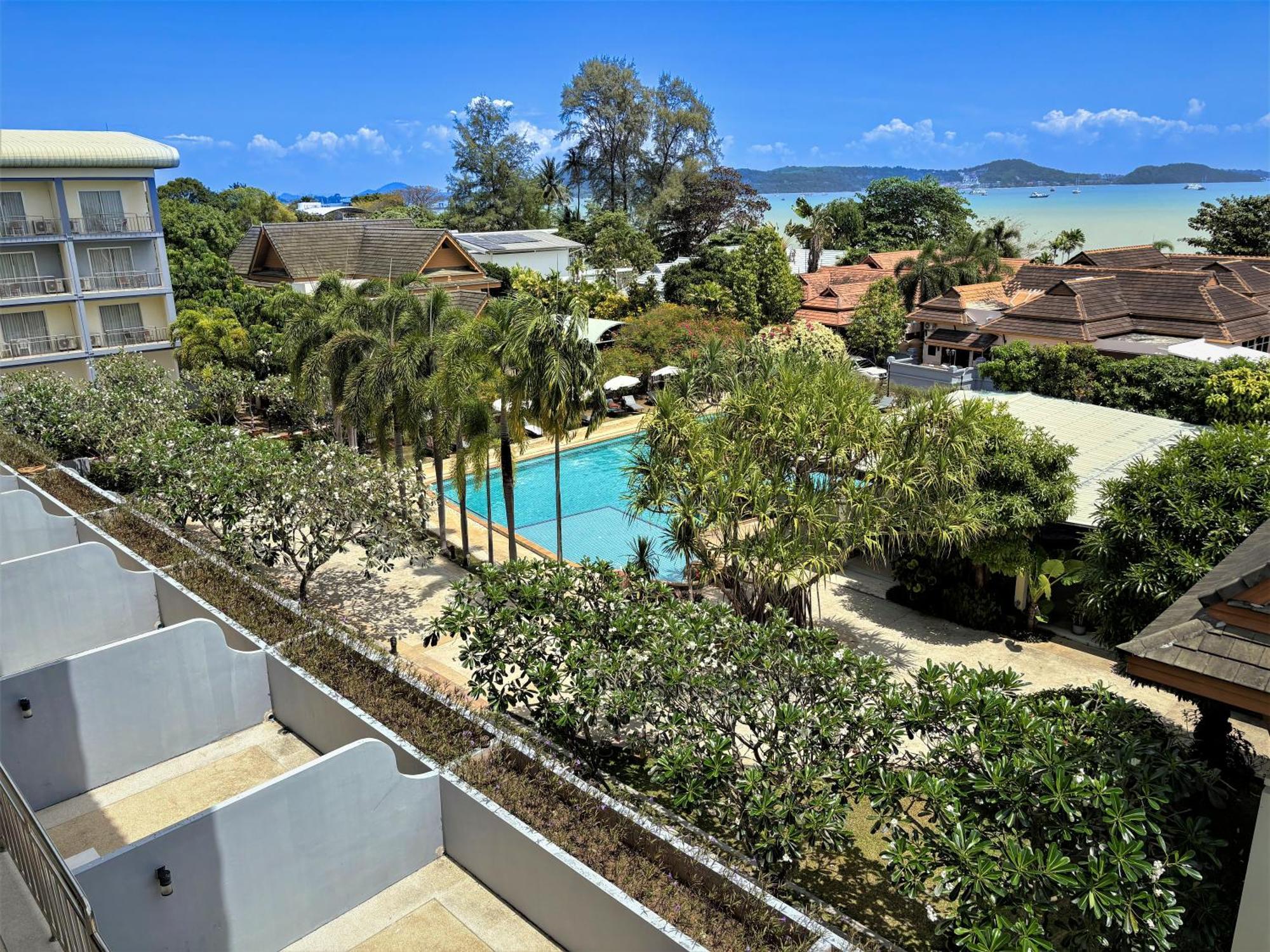 Blue Beach Grand Resort And Spa In Chalong Phuket By Dayuu Ban Saiyuan Exterior foto